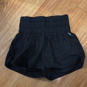Free People “The Way Home” Shorts (Black, M)